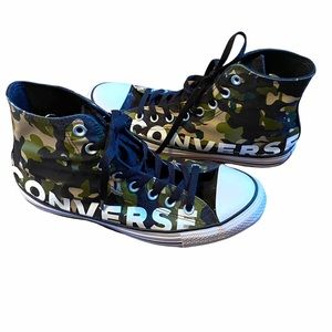 Converse Sneakers Chuck Taylors Green Camo High Tops